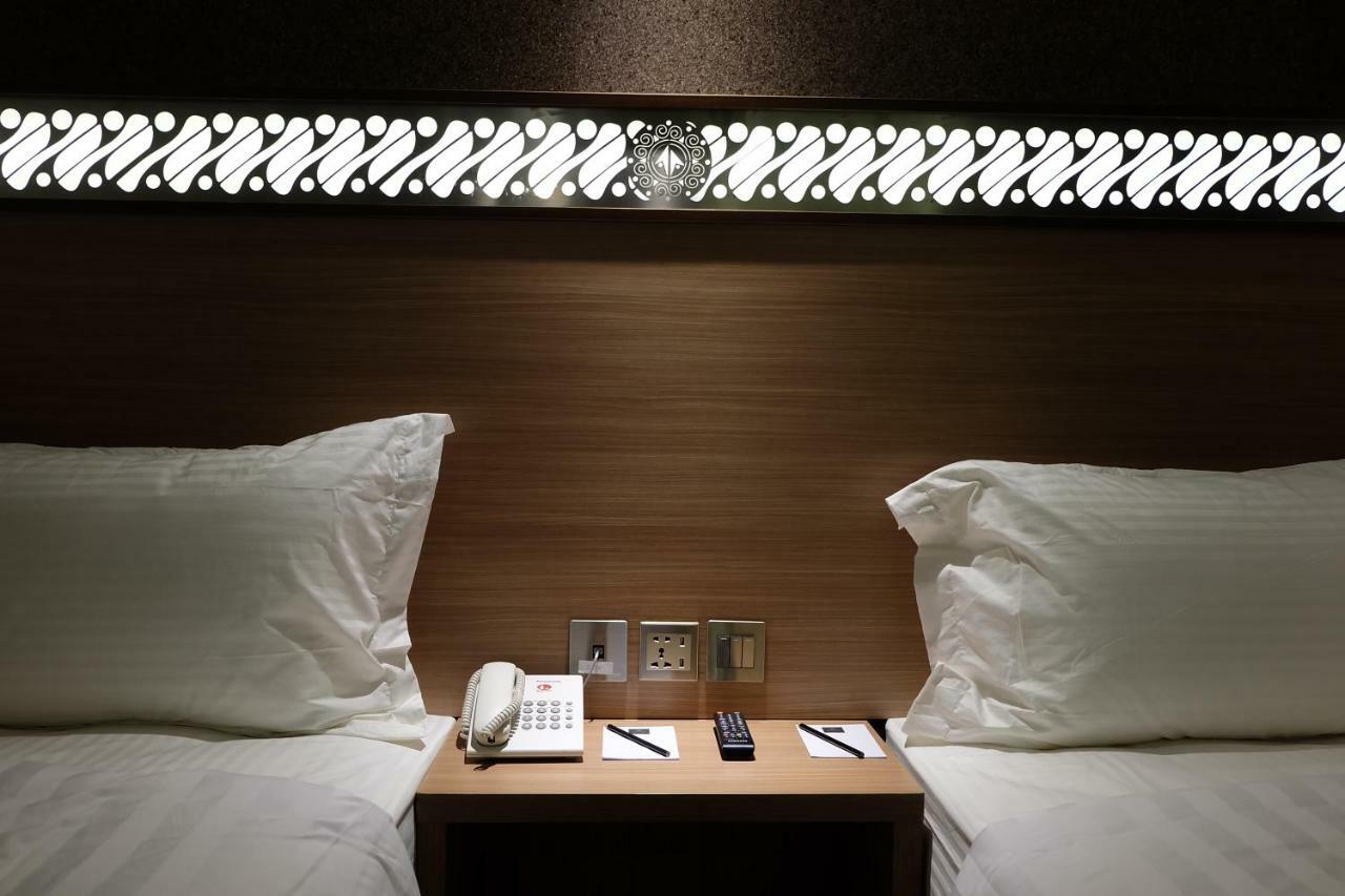 ホテル Wirton Seminyak デンパサール エクステリア 写真